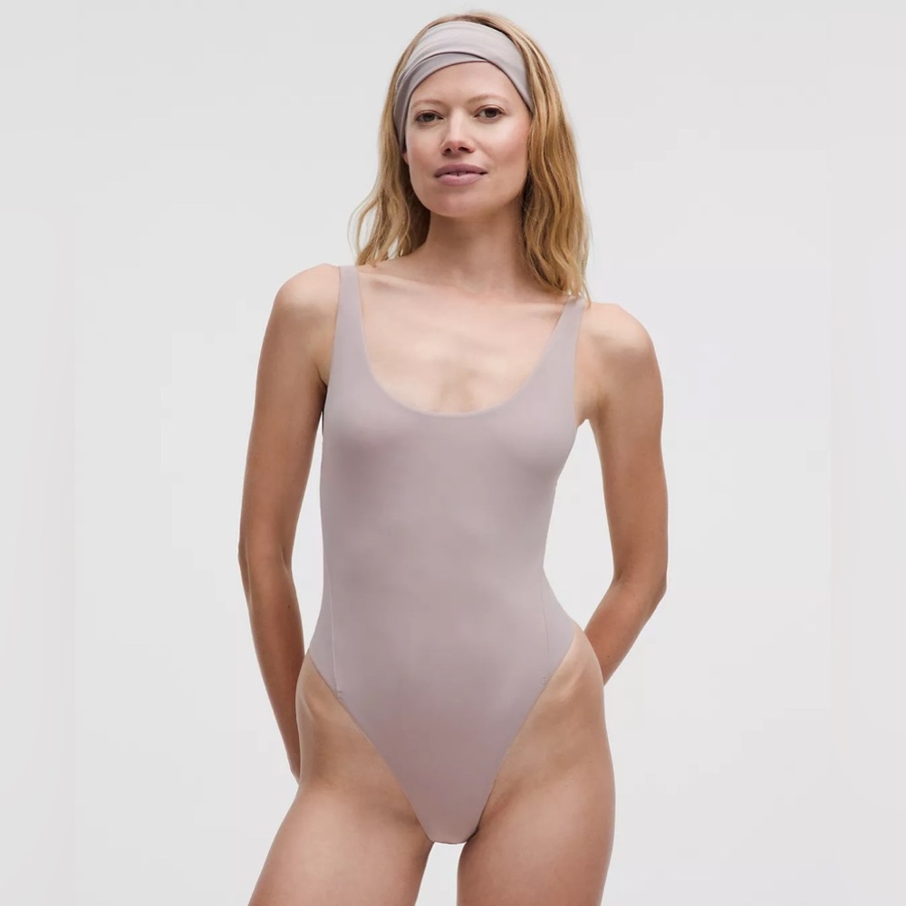 Lululemon Wundermost Ultra-Soft Nulu Mesh Scoop-Back Sleeveless Thong Bodysuit